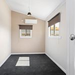 Rent 3 bedroom house of 4300 m² in Kalgoorlie - Boulder