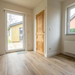 Rent 2 bedroom house of 726 m² in Genappe