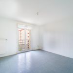 Rent 3 bedroom apartment of 68 m² in Beaune