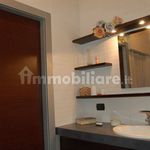 Affitto 4 camera appartamento di 91 m² in Modena