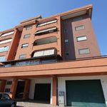 Affitto 3 camera appartamento di 125 m² in Cosenza