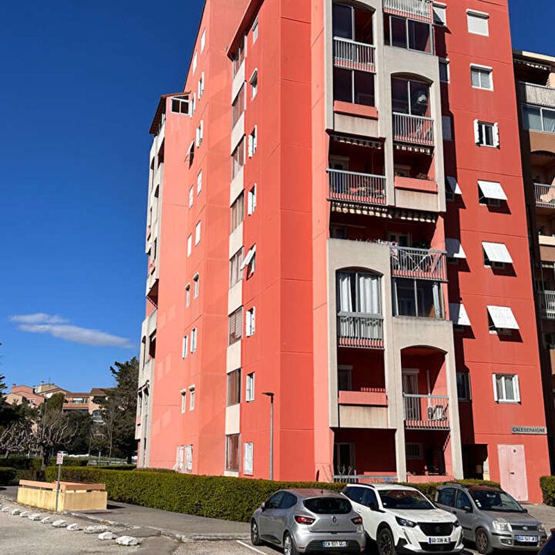 Location appartement 4 pièces 87 m² Aix-en-Provence (13090)