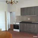 Rent 4 bedroom house of 127 m² in Saint-Cyr-en-Pail