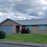 Rent 4 bedroom house in Southland District