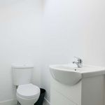 Rent 6 bedroom flat in Ilford