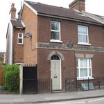 Rent 2 bedroom apartment in Guildford