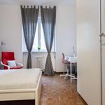Affitto 3 camera appartamento in Cesano Boscone