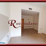 Rent 5 bedroom apartment of 250 m² in Milano
