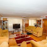 Rent 4 bedroom house of 245 m² in Hürriyet