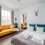 Rent 1 bedroom apartment of 35 m² in London