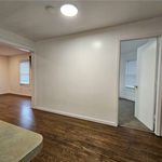 Rent 2 bedroom apartment of 83 m² in Monroe