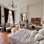 Appartement de 325 m² avec 4 chambre(s) en location à Brussels