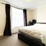 Rent 3 bedroom house in Woolwich