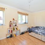 Rent 5 bedroom house of 108 m² in London