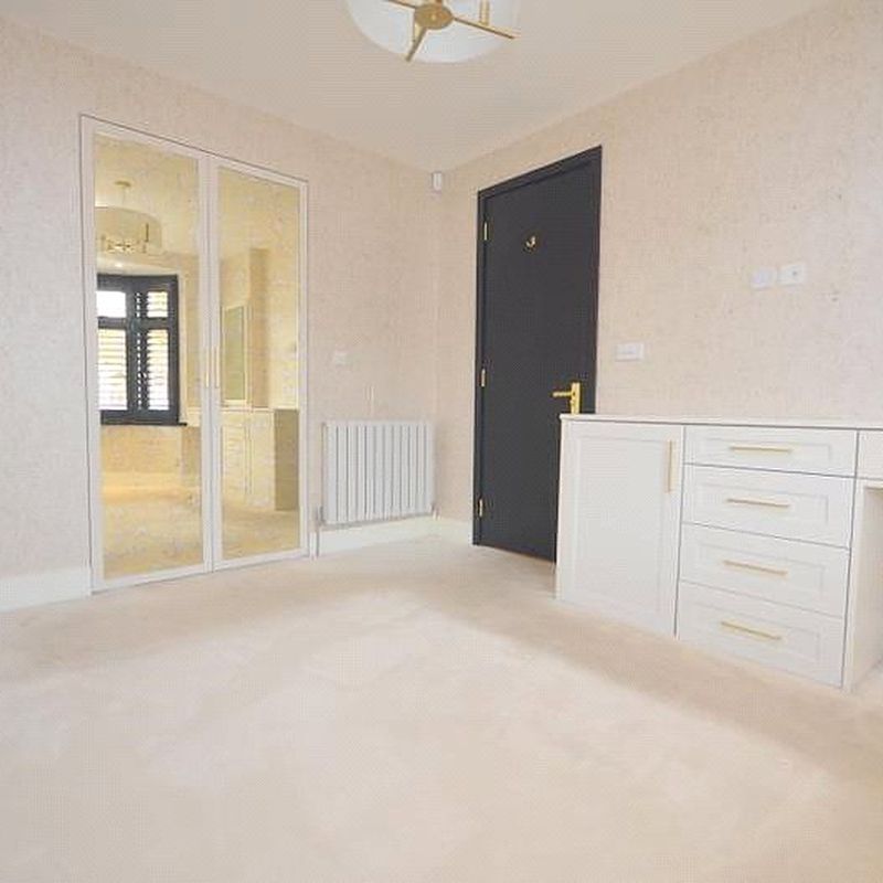 2 bedroom apartment to rent Upminster