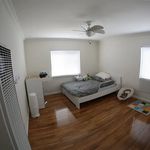 Rent 2 bedroom apartment of 148 m² in Santa Monica