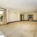 Rent 3 bedroom house of 1027 m² in Johannesburg