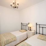 Rent 2 bedroom apartment of 98 m² in Puerto Banús
