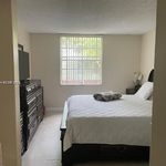 Rent 2 bedroom apartment of 845 m² in Miami