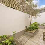 Rent 3 bedroom house of 152 m² in London