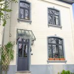 Rent 4 bedroom house of 1300 m² in Wavre