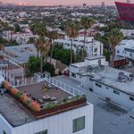 Rent 2 bedroom house of 125 m² in West Hollywood