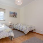 Rent 2 bedroom apartment of 80 m² in Alto do Forno