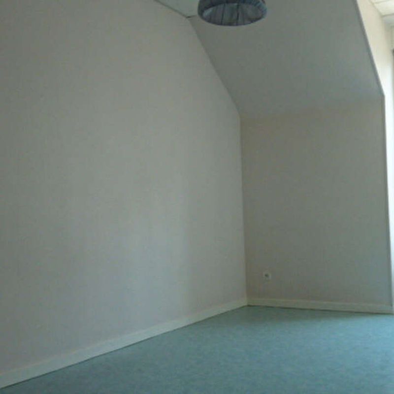 Location appartement 4 pièces 92 m² Rodez (12000)