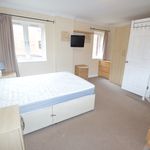 Rent 2 bedroom apartment in Leeds