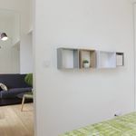 Rent 1 bedroom apartment of 32 m² in Bordeaux