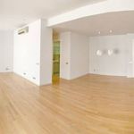 Alquilo 4 dormitorio apartamento de 207 m² en Madrid