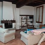 Affitto 2 camera appartamento di 60 m² in Modena