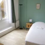 Rent 3 bedroom apartment of 75 m² in Bordeaux