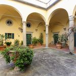 Affitto 8 camera appartamento di 225 m² in Fiesole