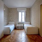 Rent a room of 48 m² in Milano