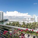 Rent 1 bedroom apartment of 784 m² in Miami Beach