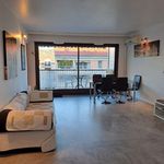 Appartement de 97 m² avec 1 chambre(s) en location à Cannes