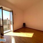 Affitto 3 camera appartamento di 95 m² in Napoli