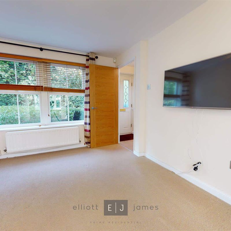 3 bed semi-detached house to rent in Cleves Close, Loughton Buckhurst Hill
