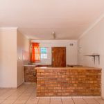 Rent 2 bedroom house of 800 m² in uMhlathuze