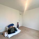 Rent 4 bedroom house in Farnborough