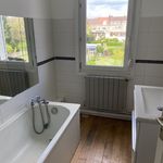 Rent 4 bedroom house of 70 m² in Douai