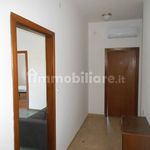 Affitto 4 camera appartamento di 85 m² in Adria