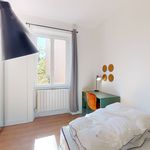 Rent a room of 100 m² in Villeurbanne