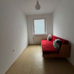 Pronajměte si 3 ložnic/e byt o rozloze 72 m² v Karlova Ves