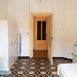 Affitto 4 camera appartamento di 89 m² in Torino
