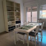 Affitto 5 camera appartamento di 150 m² in Ancona