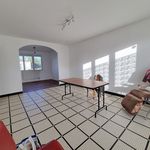 Rent 4 bedroom house of 72 m² in Les Herbiers