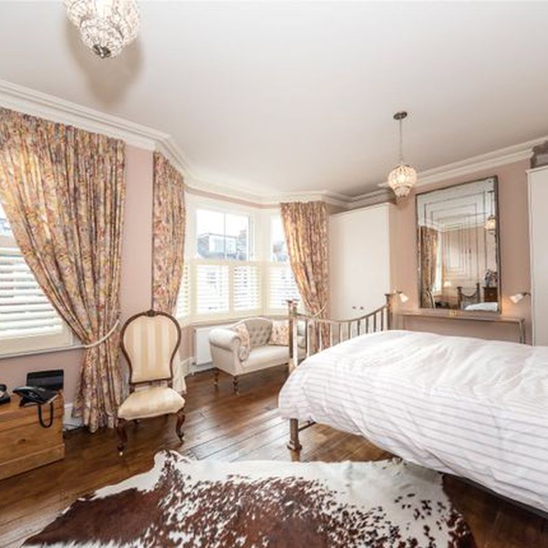 Terraced house to rent in Haverfield Gardens, Richmond TW9 Strand on the Green