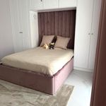 Rent 4 bedroom house of 245 m² in Marbella